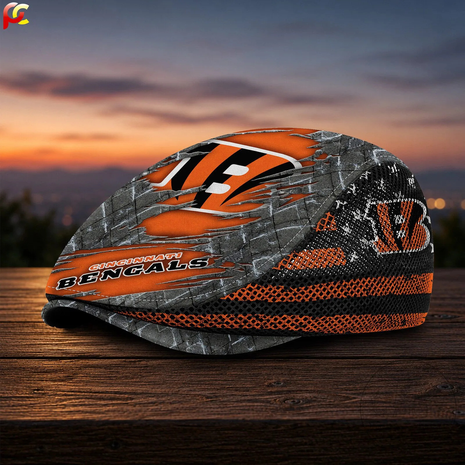 Cincinnati Bengals Distressed Logo Golf Flat Cap