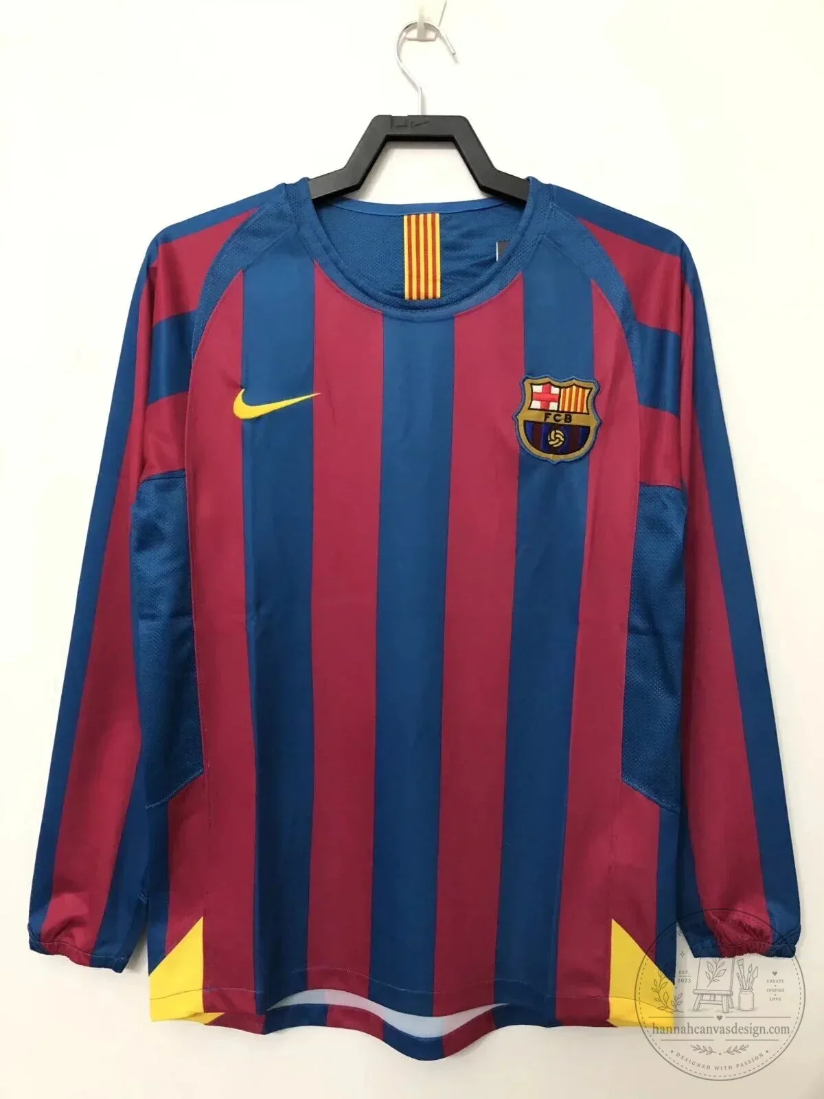 Barcelona Football Club 2005-2006 Retro Long Sleeve Soccer Jersey